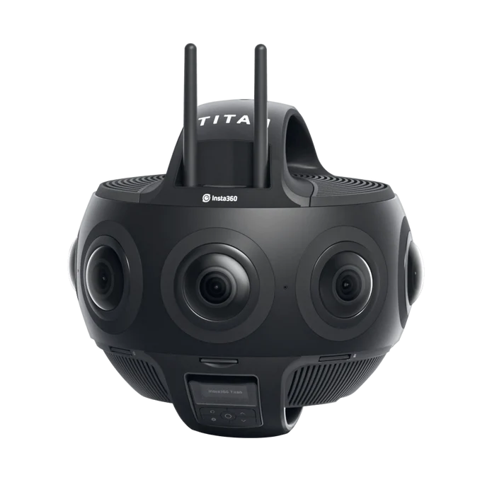 Insta360 Titan 8K de la flota de DroneSevilla