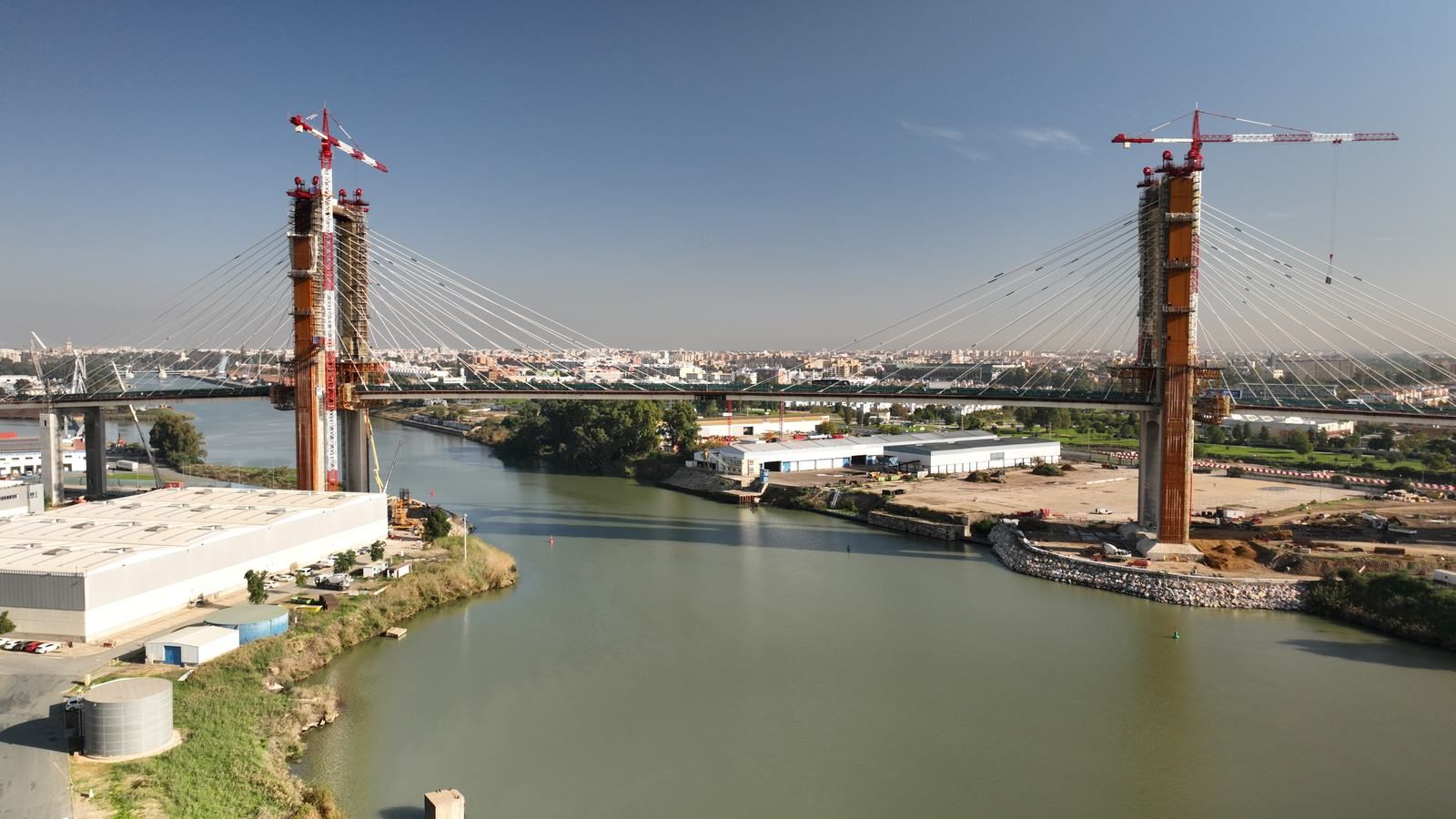 Drones en obras y construcción en Sevilla: innovación y eficiencia - DroneSevilla